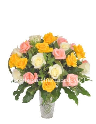 Bouquet di rose colori assortiti.